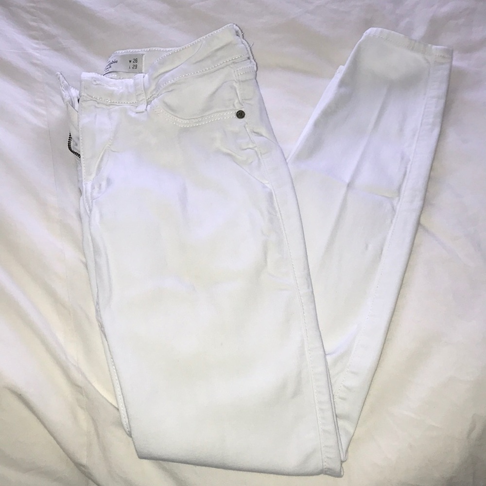 WHITE abercrombie & fitch jeans
